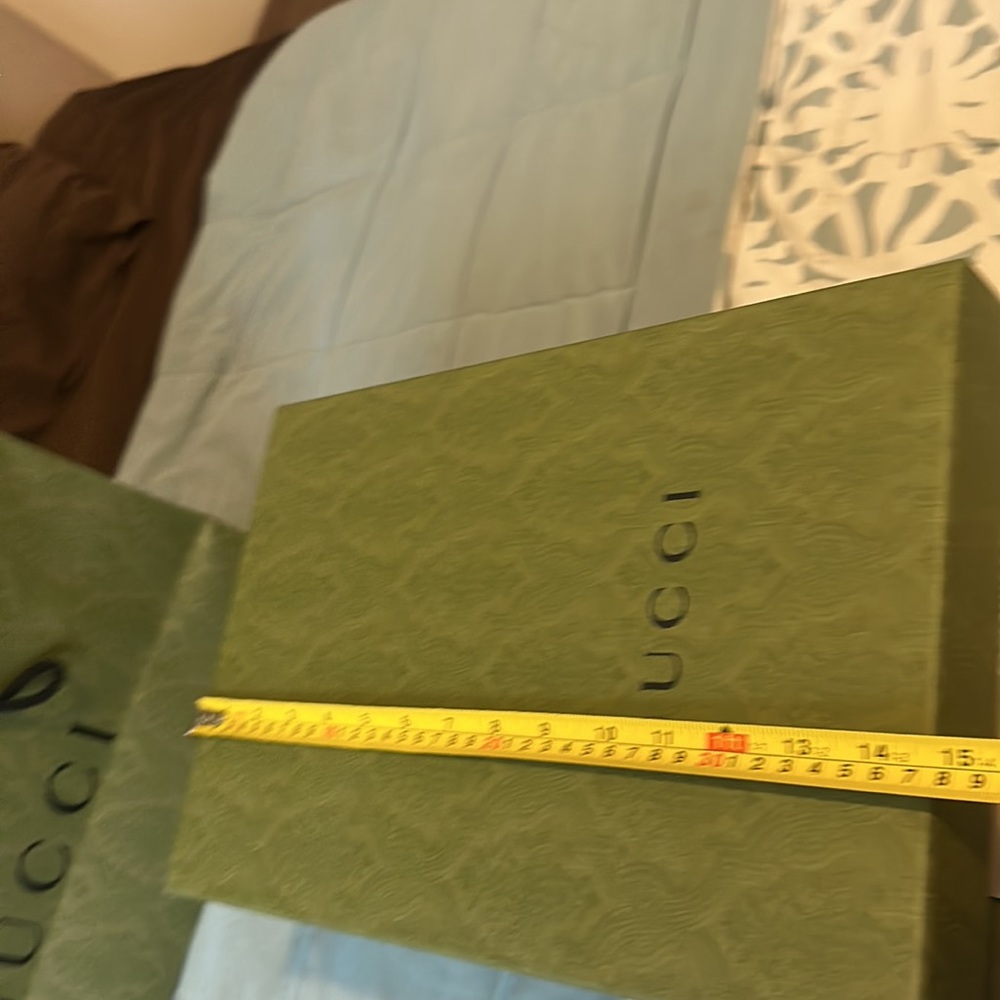 Gucci shoes box with shopping bag - Picture 3 of 6
